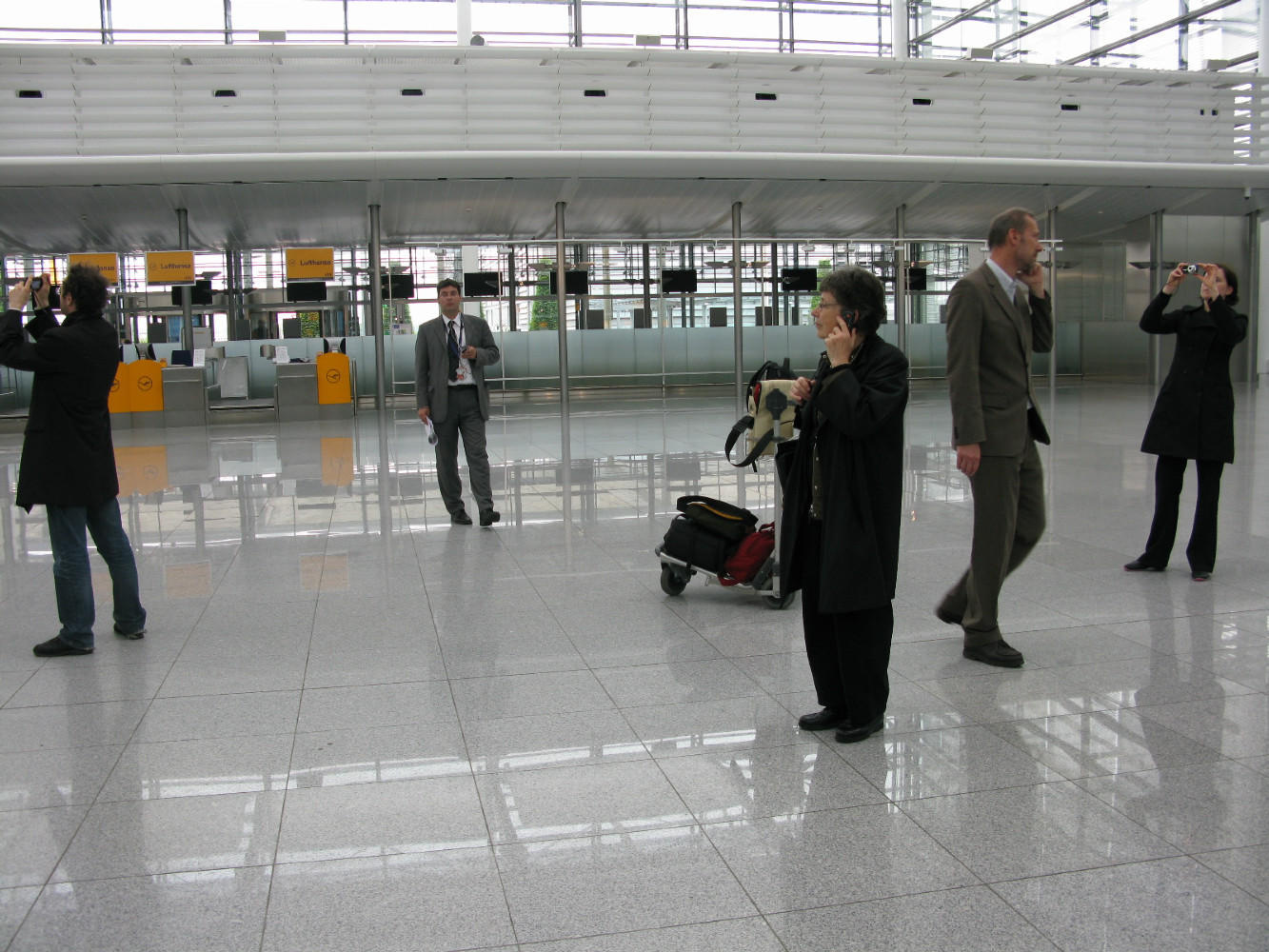 © Andrea Urlberger, “Workshop Aéroports_Airspaces”, Munich, mai 2009.