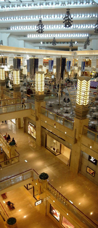 Le Stade Dubai des Ambiances. Shopping mall de la tour Taipei 101, Taipei.